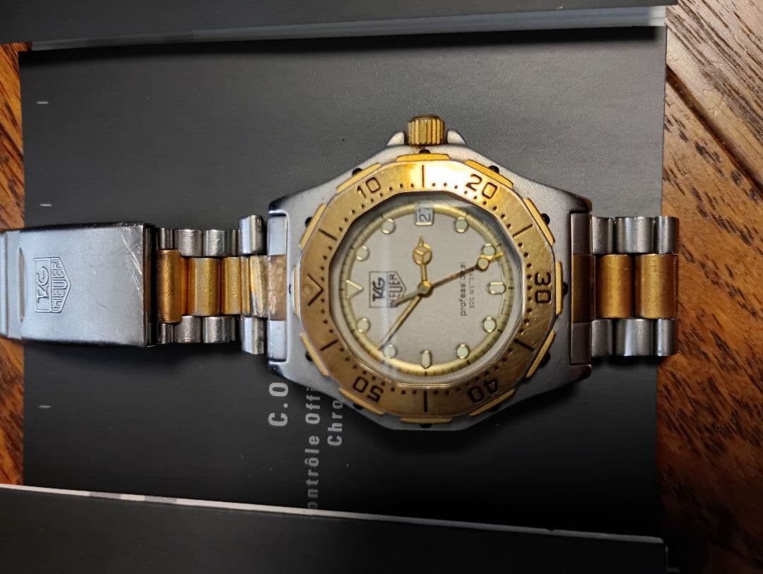 TAG Heuerプロフェッショナルクォーツ腕時計コンビ　サイズユニセックス