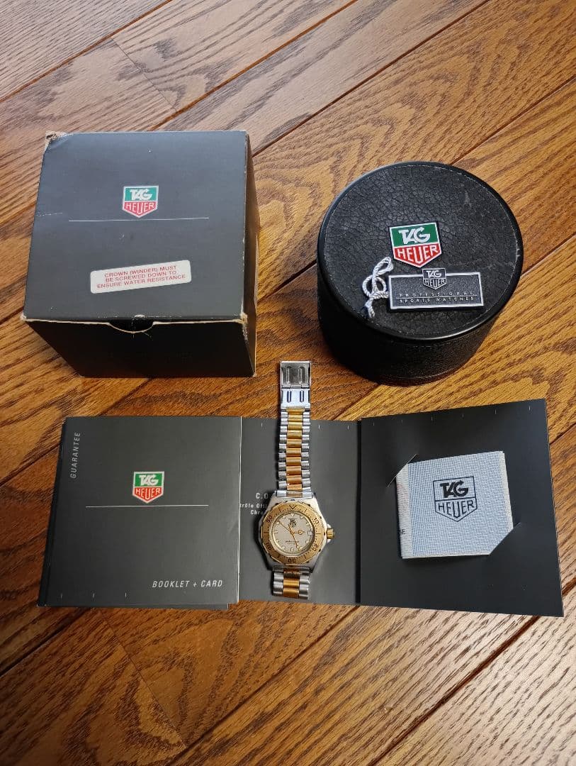 TAG Heuerプロフェッショナルクォーツ腕時計コンビ　サイズユニセックス