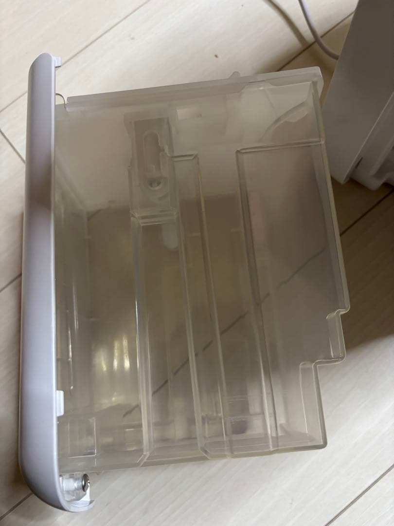 【新品同様】シャープ衣類乾燥機除湿機CV-R71-W