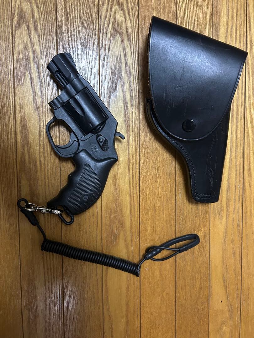 レザー ホルスター 黒 右利き用 コイルコード付き