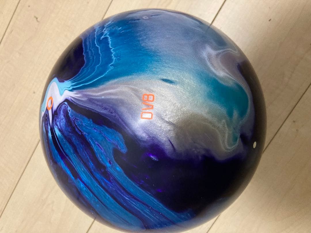 DV8 INTIMIDATOR PEARL 15ポンド