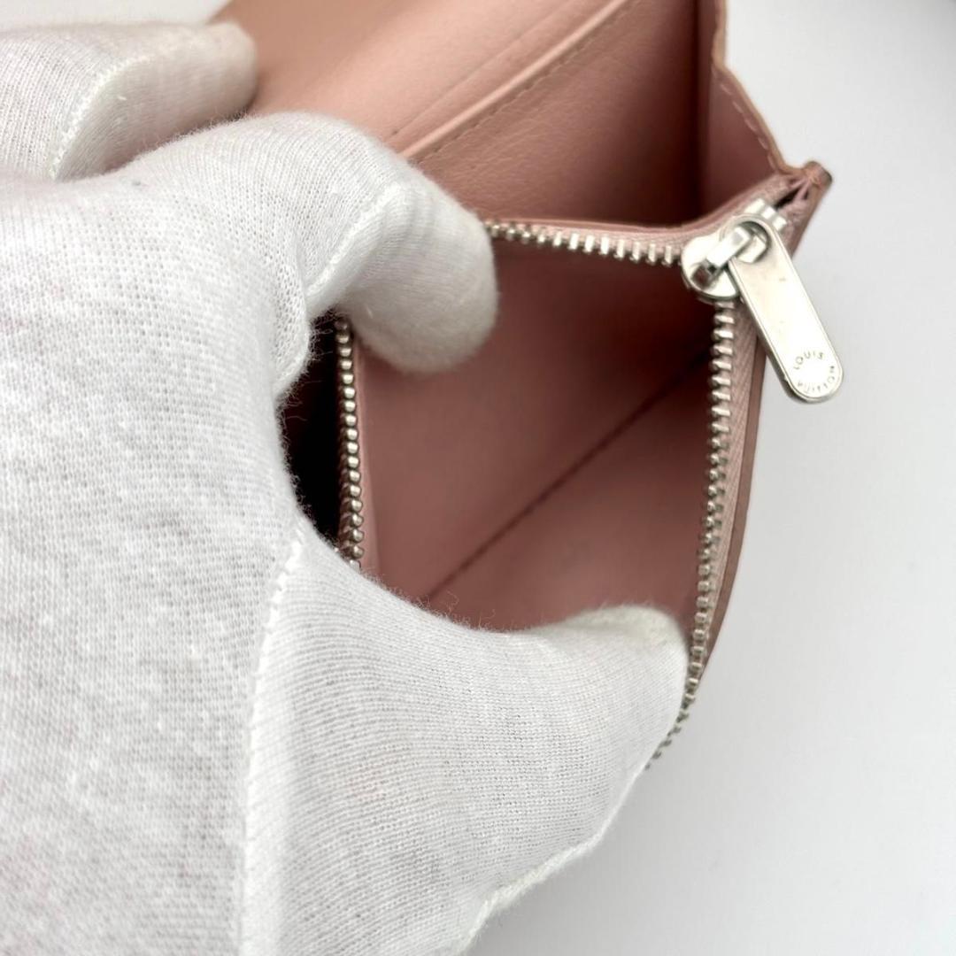 ルイヴィトン モノグラム マヒナ ポルトモネ アナエ 薄ピンク 折り財布