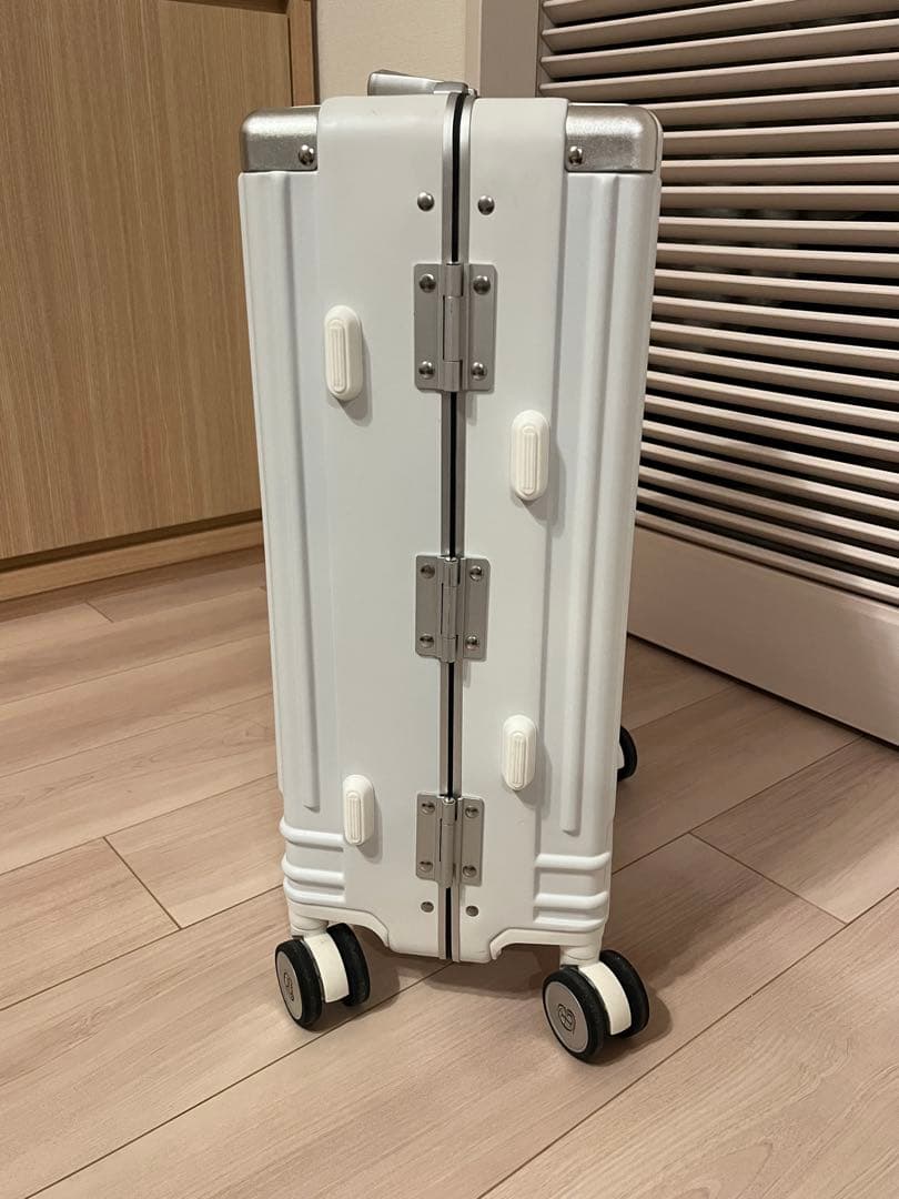 ランバンオンブルースーツケース　32L