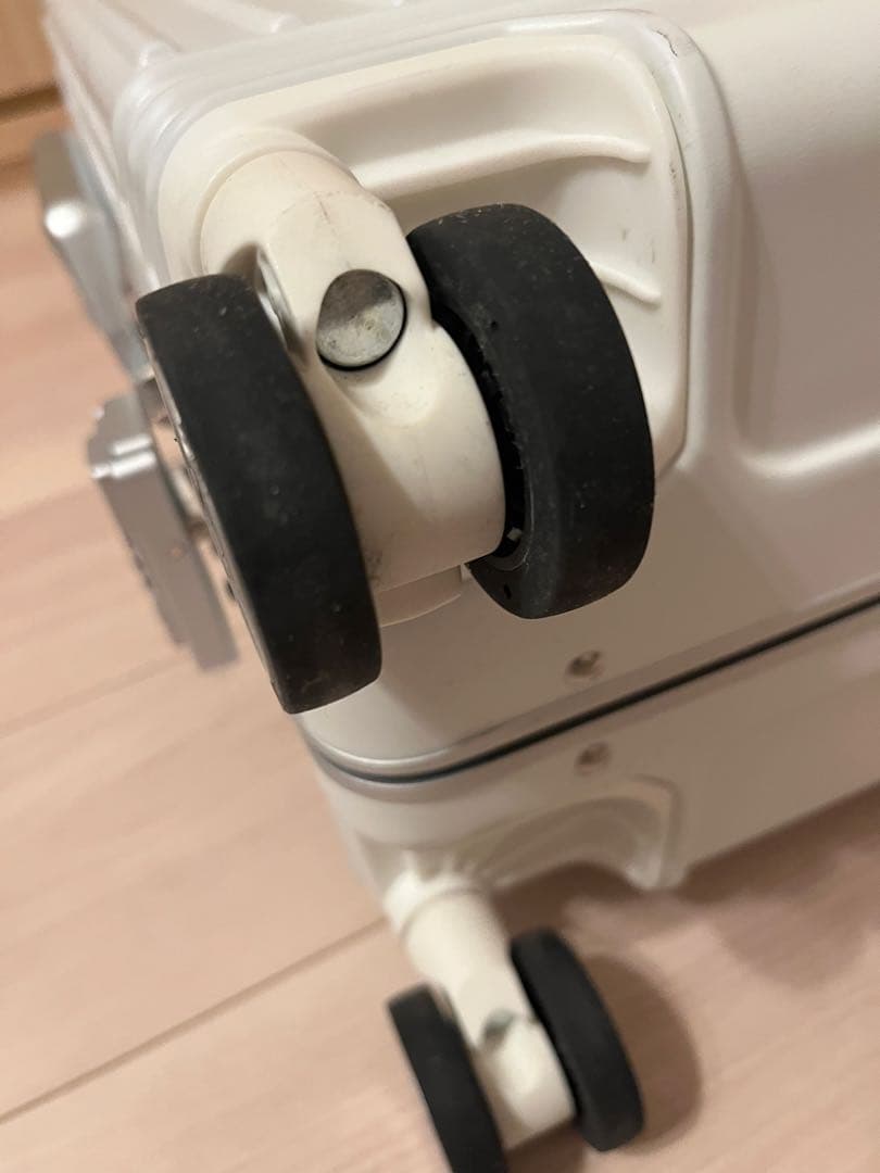 ランバンオンブルースーツケース　32L