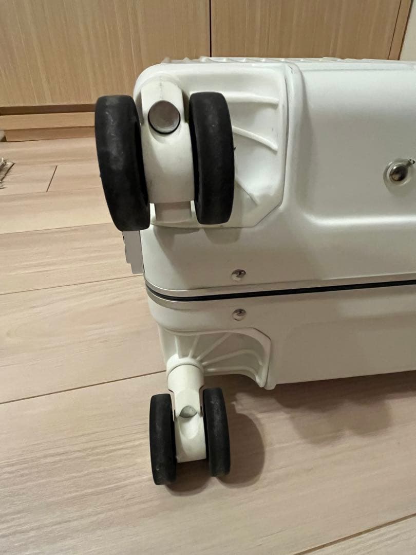 ランバンオンブルースーツケース　32L