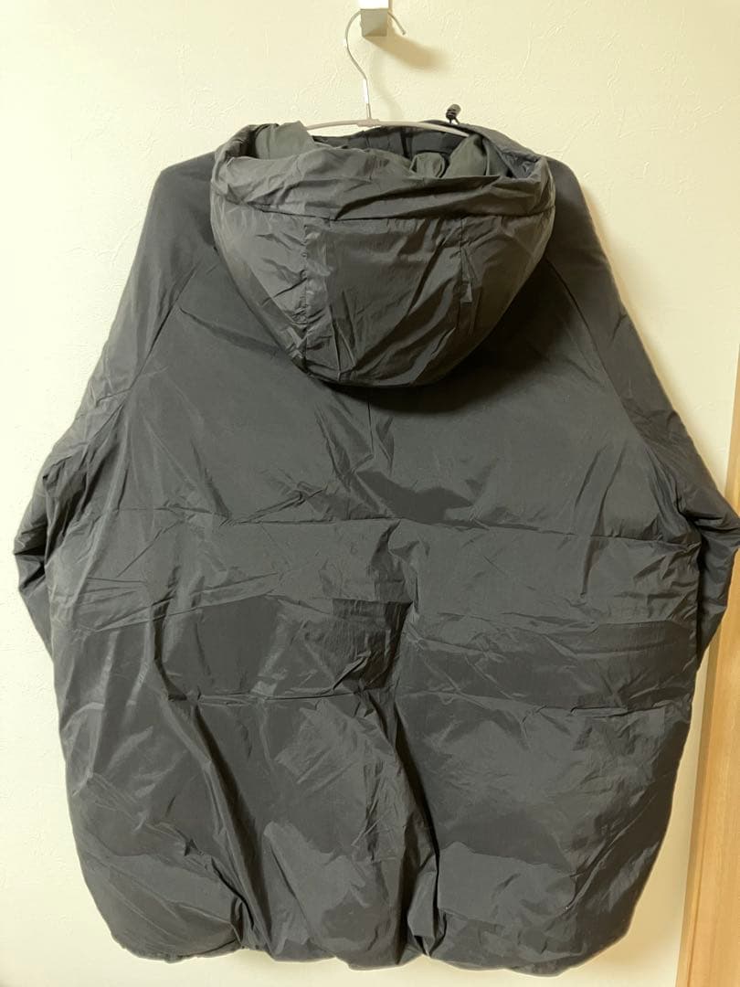 KELTY インサレーション　フード付きブラック