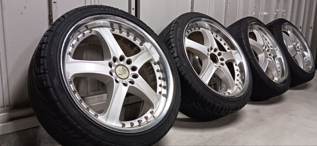 レイズ◆ボルクAV3◆18インチ8.0J+43◆9.0J+44◆114.3の5穴