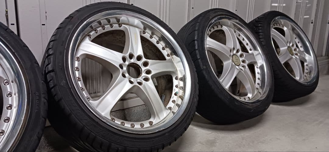 レイズ◆ボルクAV3◆18インチ8.0J+43◆9.0J+44◆114.3の5穴