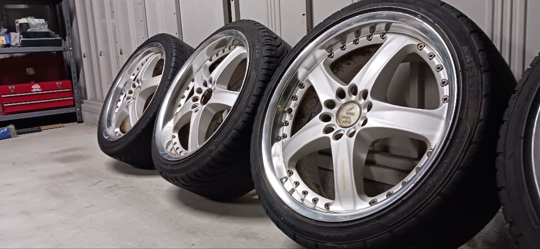 レイズ◆ボルクAV3◆18インチ8.0J+43◆9.0J+44◆114.3の5穴