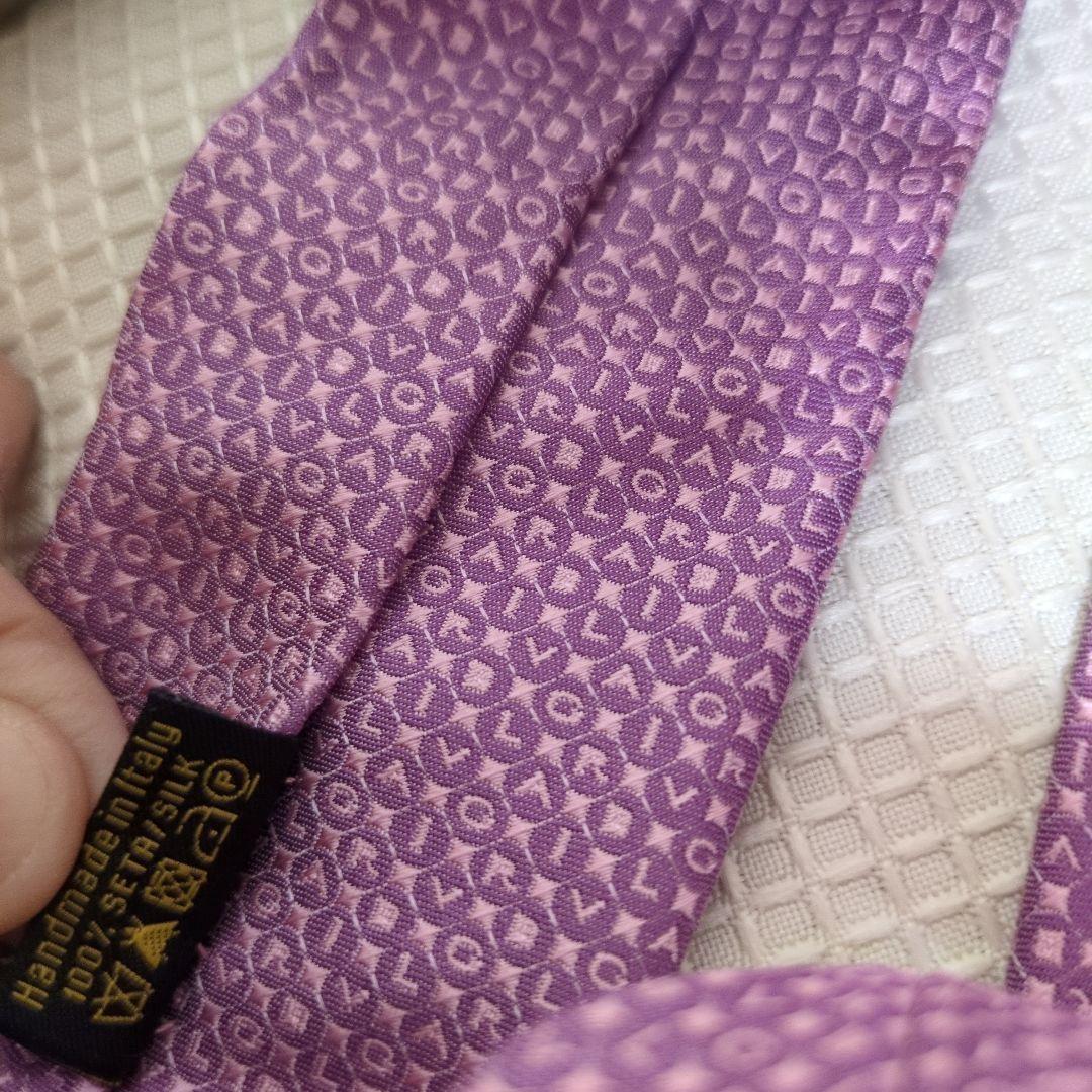 専用です。BVLGARI ロゴマニアピンク ネクタイ 約8cm幅