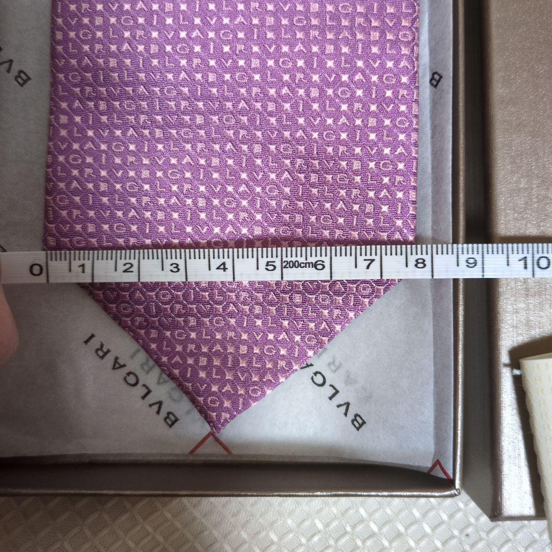 専用です。BVLGARI ロゴマニアピンク ネクタイ 約8cm幅