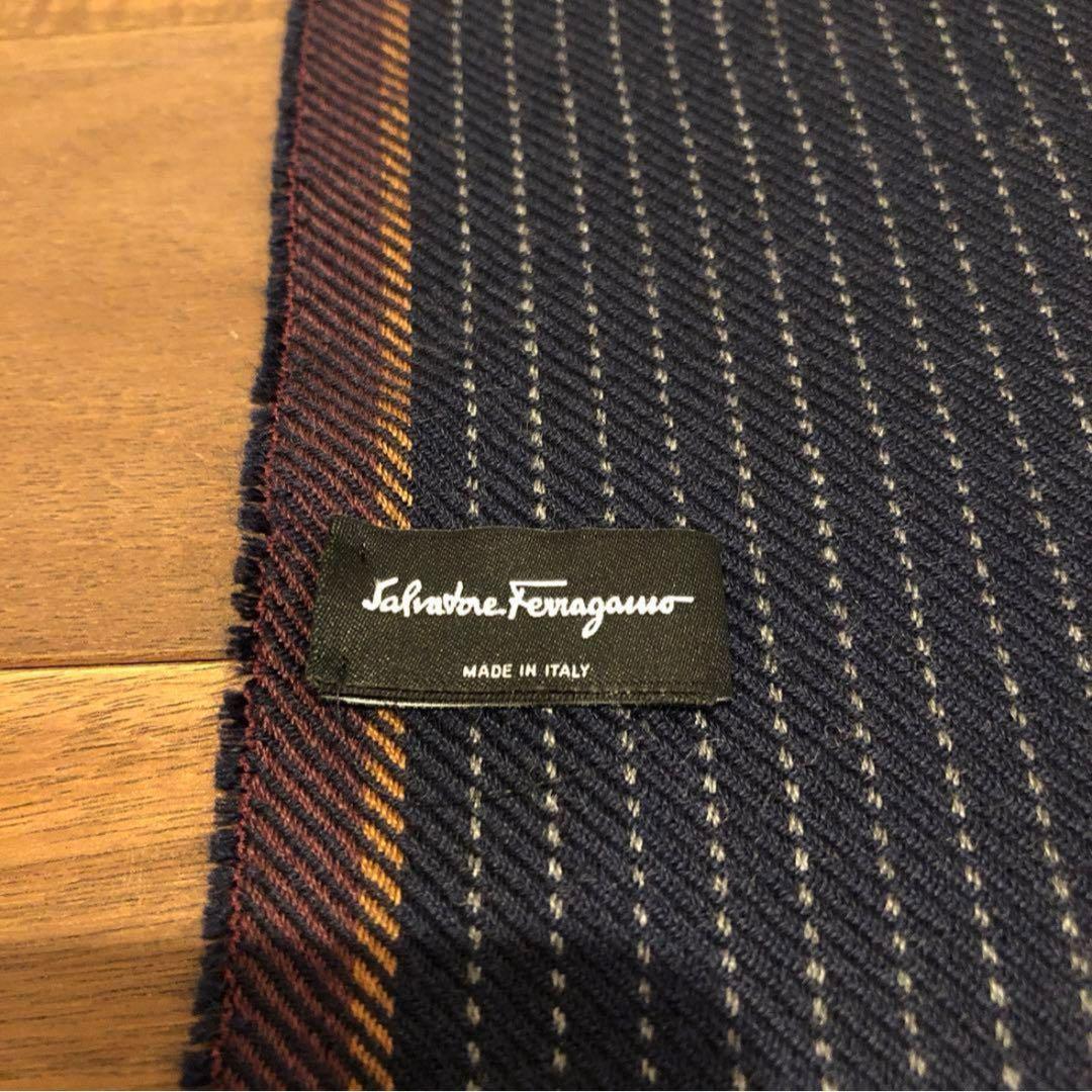 【美品】サルヴァトーレフェラガモ　マフラー