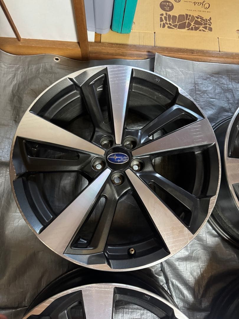スバル 18インチ 純正ホイール
