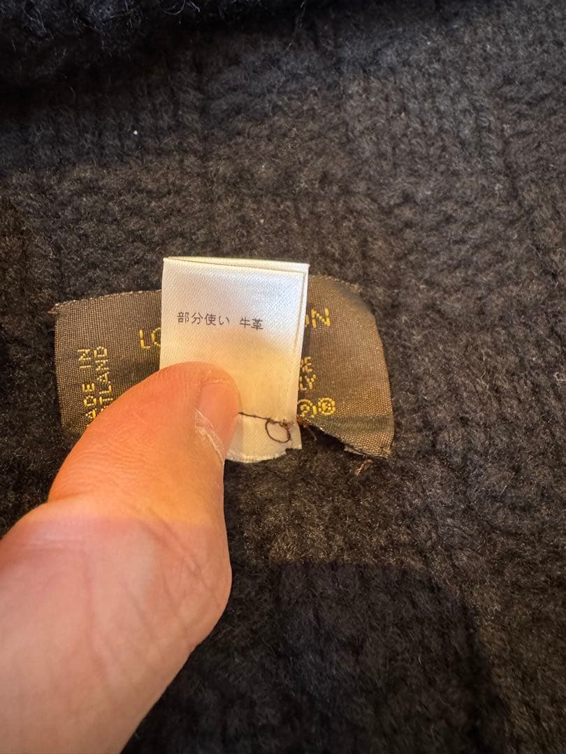 LOUIS VUITTON ブラックカシミヤマフラー