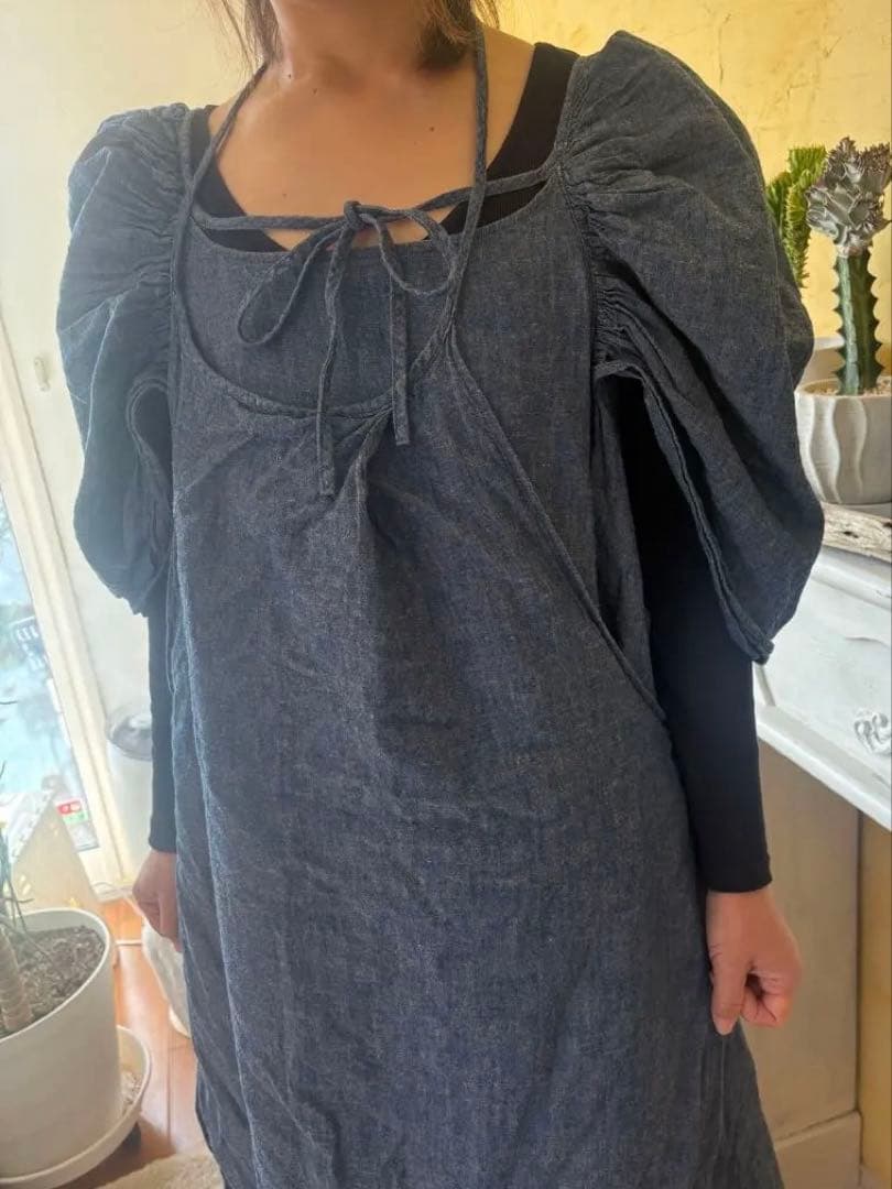 キャピタル　デニム風ボリュームスリーブワンピース