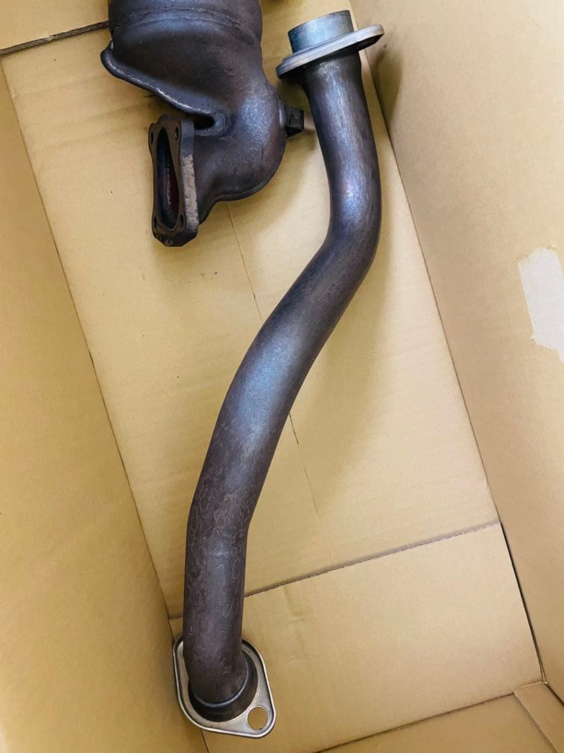 スイフトスポーツzc33s 純正触媒及び純正フロントパイプ