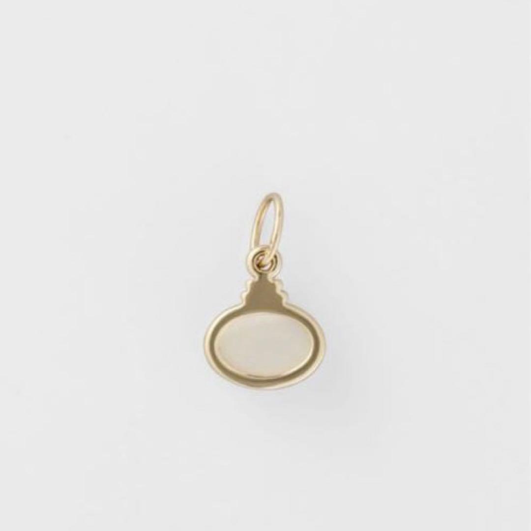 美品 agete シェル／クォーツチャーム