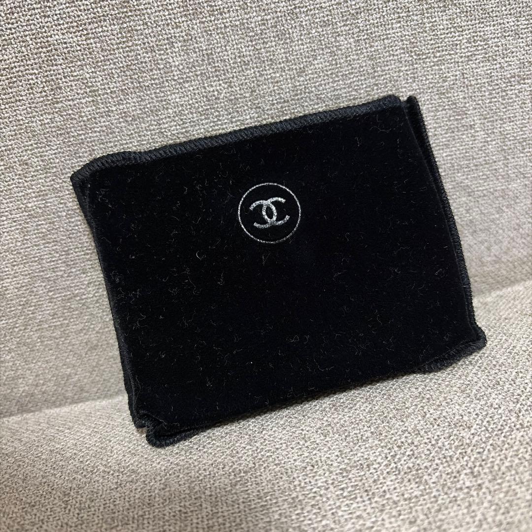 新品未使用♡ CHANEL シャネル ルミエール グラフィック アイシャドウ