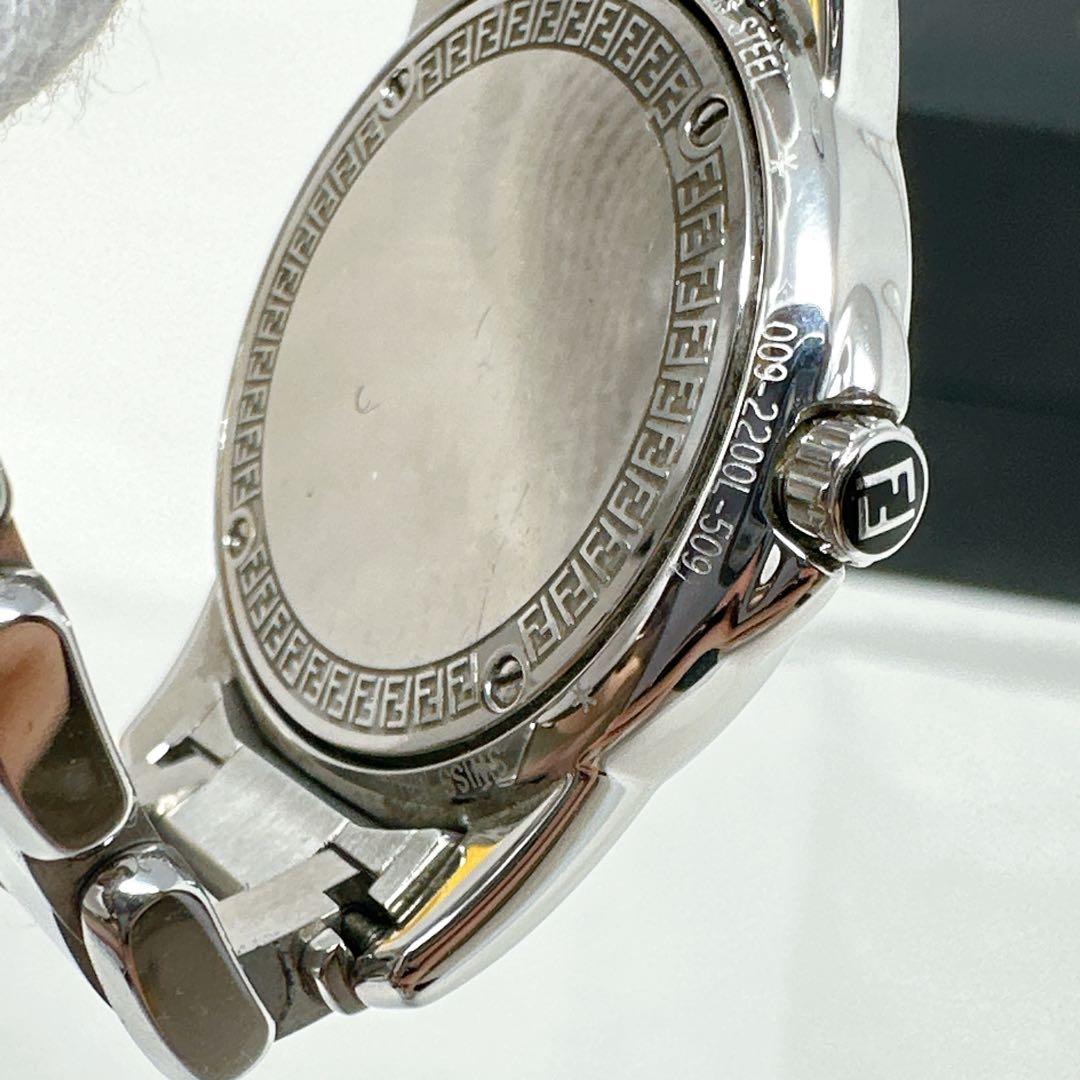 新品電池 FENDI 腕時計 ズッカ FF デイト ローマン 2200L 付属品