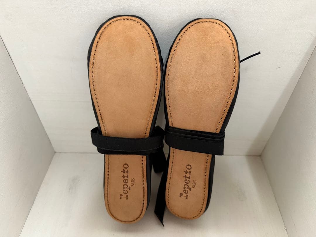 『repetto』ribbon shoes