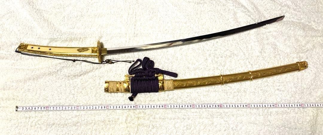 模造刀　金色の太刀　陣太刀　金属刀身