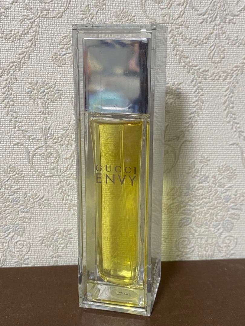 GUCCI ENVY 香水 クリアケース付き【廃盤香水】