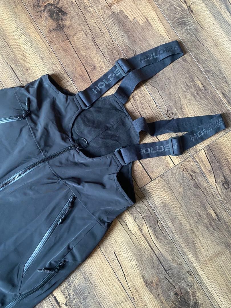 新品 HOLDEN W  BIB - BLACK