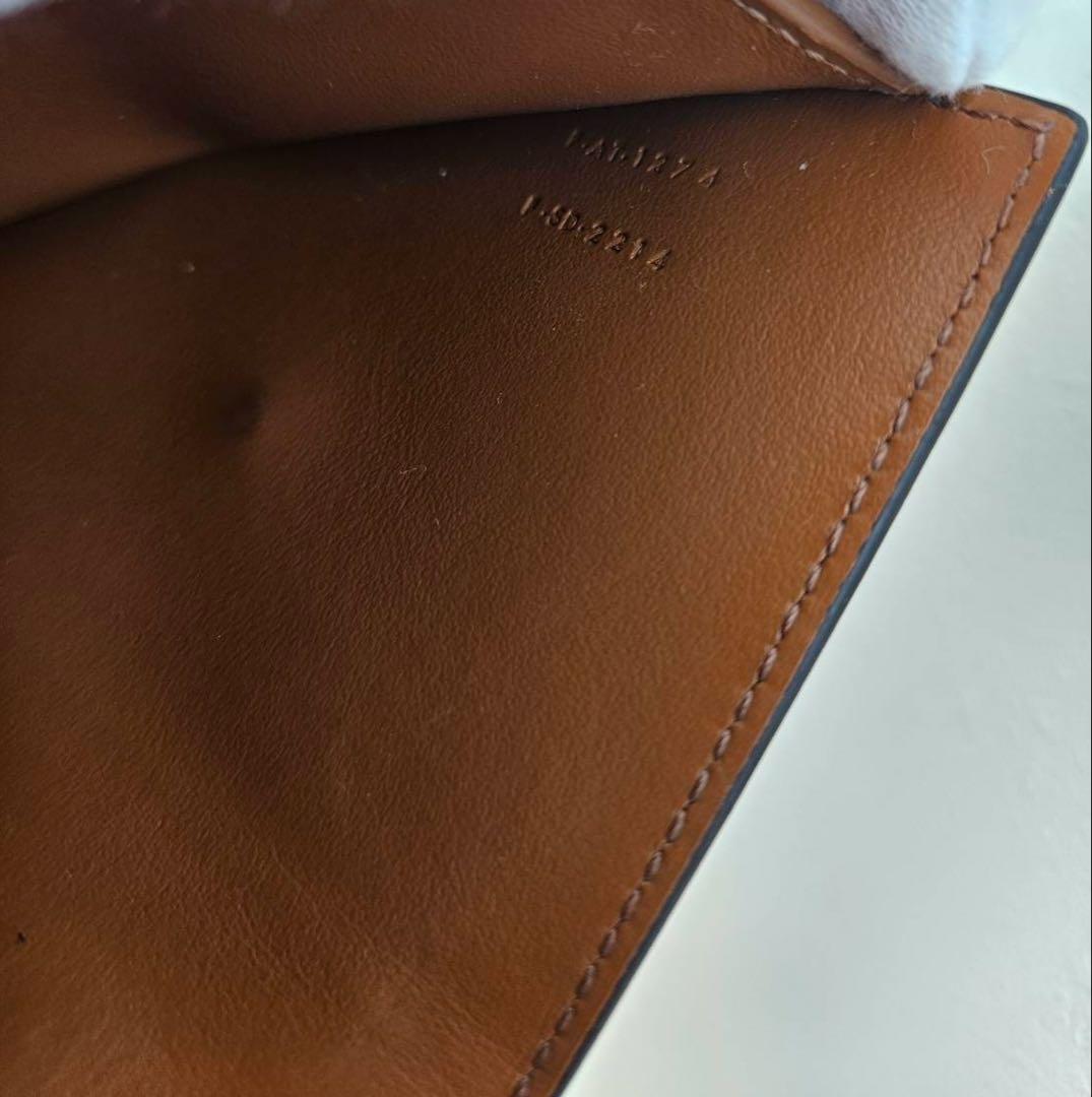 【極美品】CELINE三つ折り スモールフラップウォレットトリオンフゴールド金具