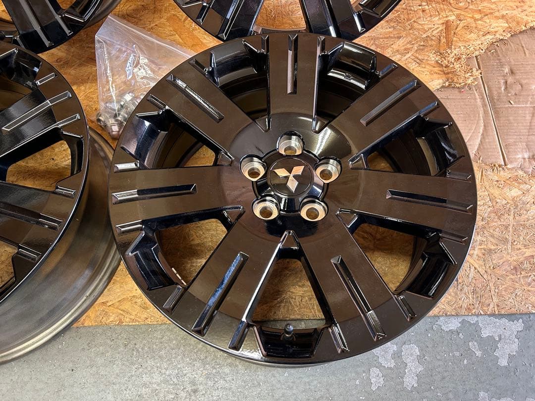 新車外し 【アルミホイール】 4本セット ミツビシ純正 デリカＤ:５ シャモニー