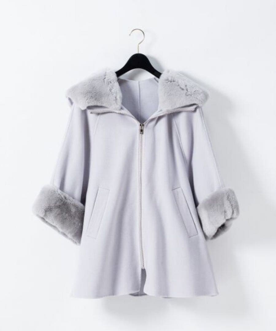 美品 グレースクラス カシミヤ混 レッキスファー衿ケープ グレー