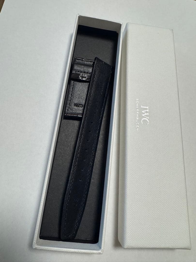 IWC ブラックレザーベルト クロコダイル型押し　E06736 CZBI