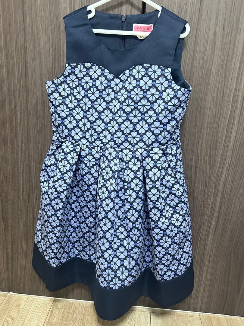 タグ付き　新品未使用　ワンピース　ケイトスペード　スペードフラワードレス
