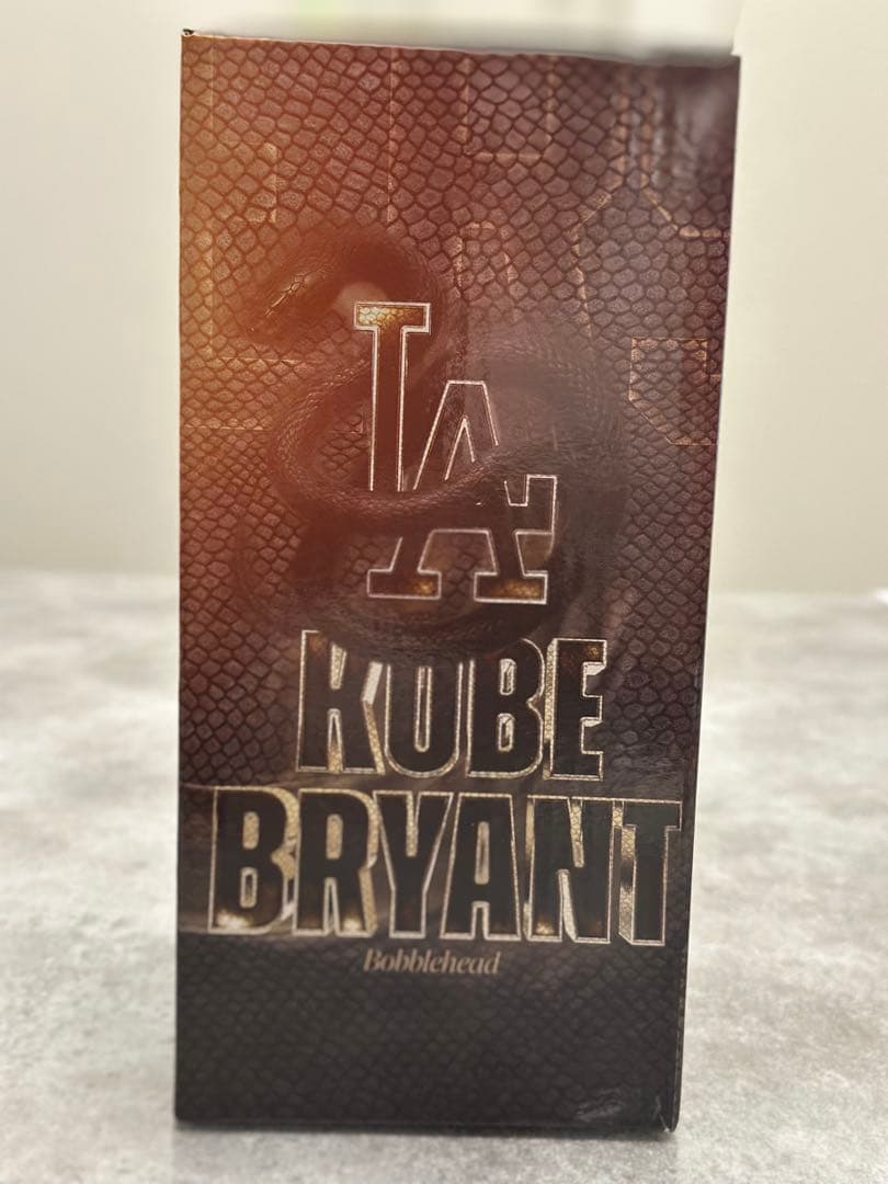 【非売品】コビー ブライアントボブルヘッド 8/8ドジャースタジアム配布 未開封