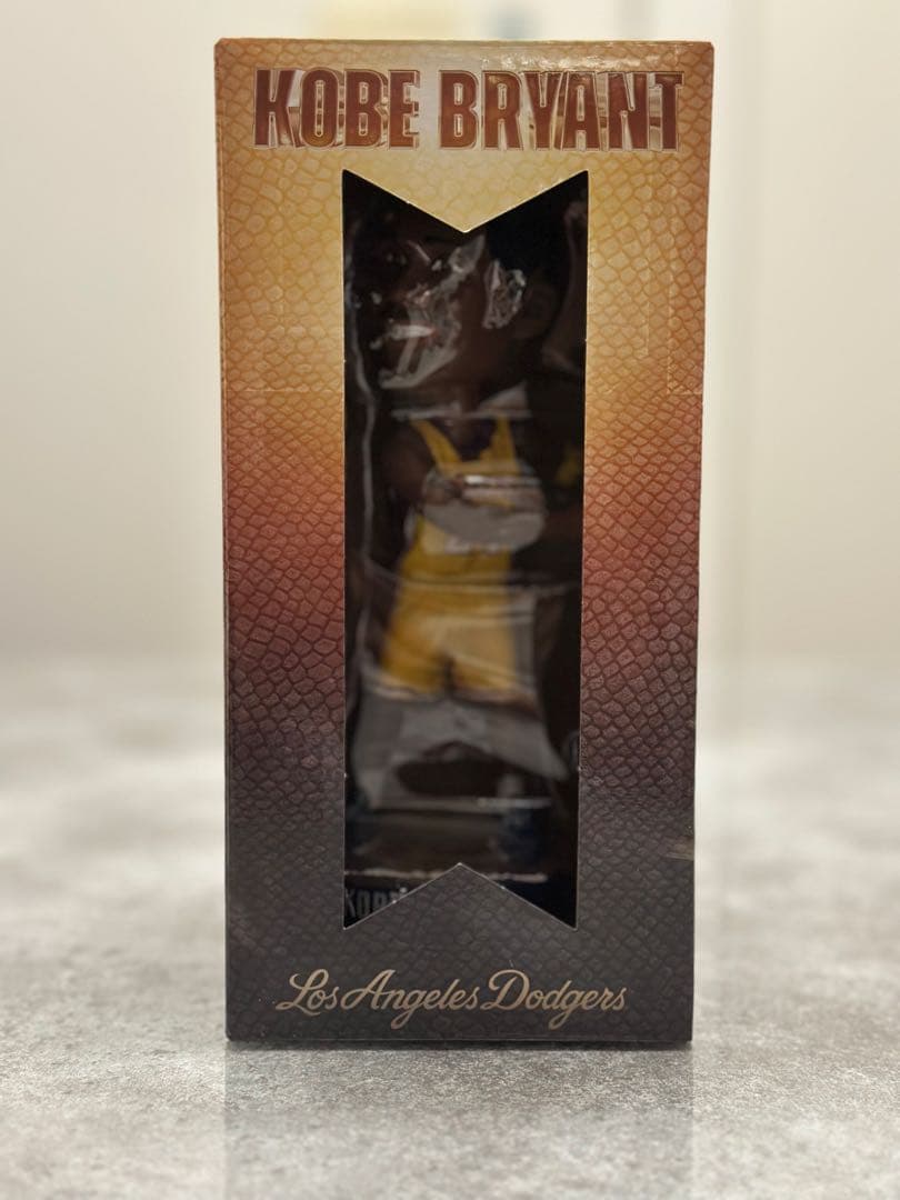 【非売品】コビー ブライアントボブルヘッド 8/8ドジャースタジアム配布 未開封