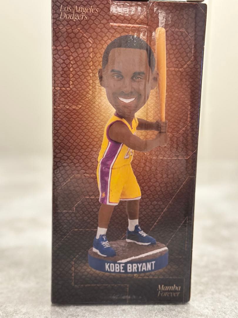 【非売品】コビー ブライアントボブルヘッド 8/8ドジャースタジアム配布 未開封