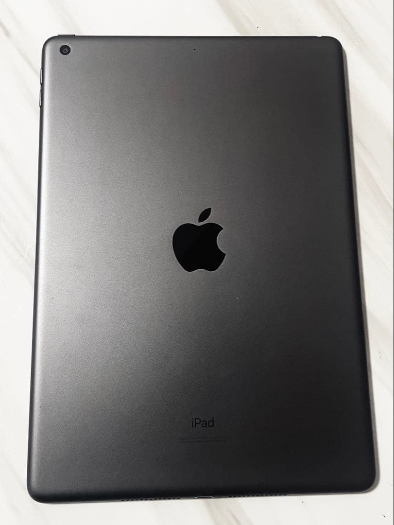 iPad 9世代　64GB