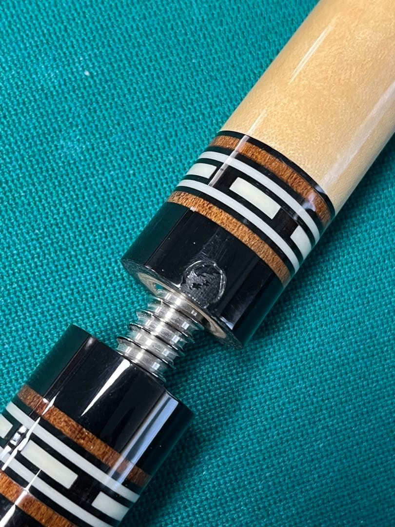 【❗️最終値下❗️】ビリヤード／CUESOULキュー2本とケースのセット