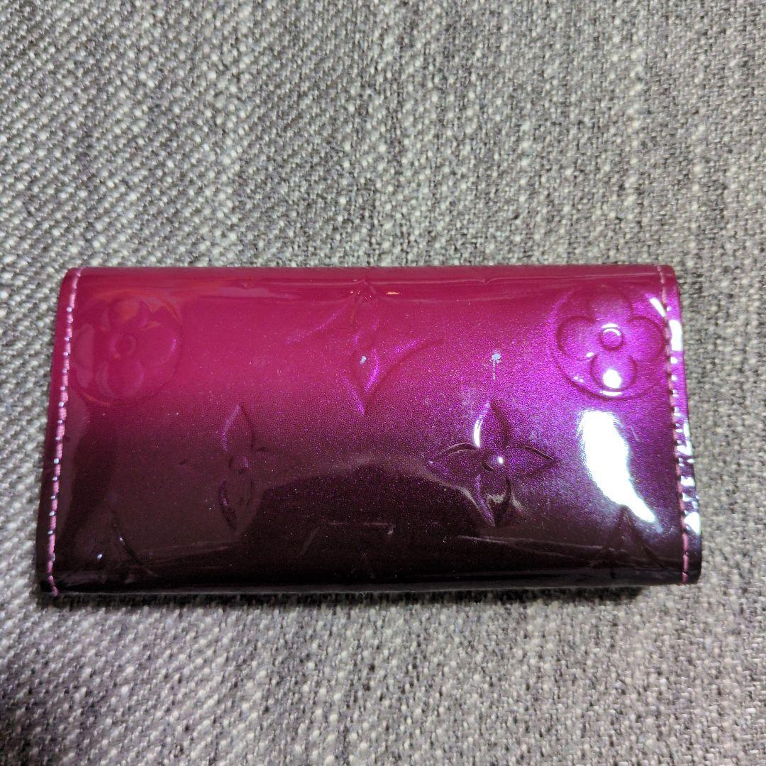 グラデーションピンク エンボスキーケース