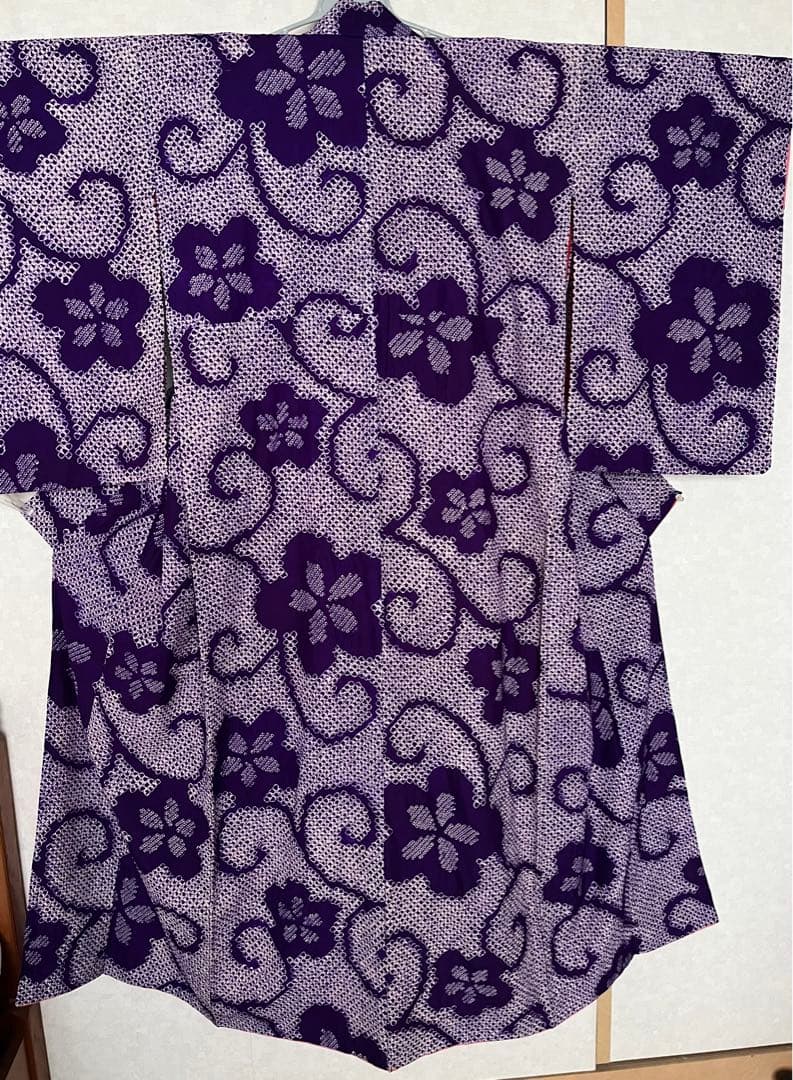 【雪月花 】着物◎アンティーク 袷 総絞り 古代紫 唐草模様 花