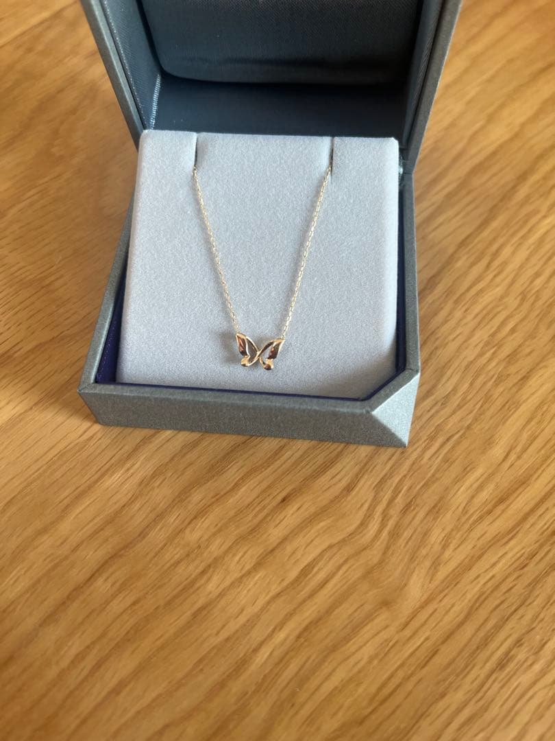 スタージュエリー K10 バタフライネックレス