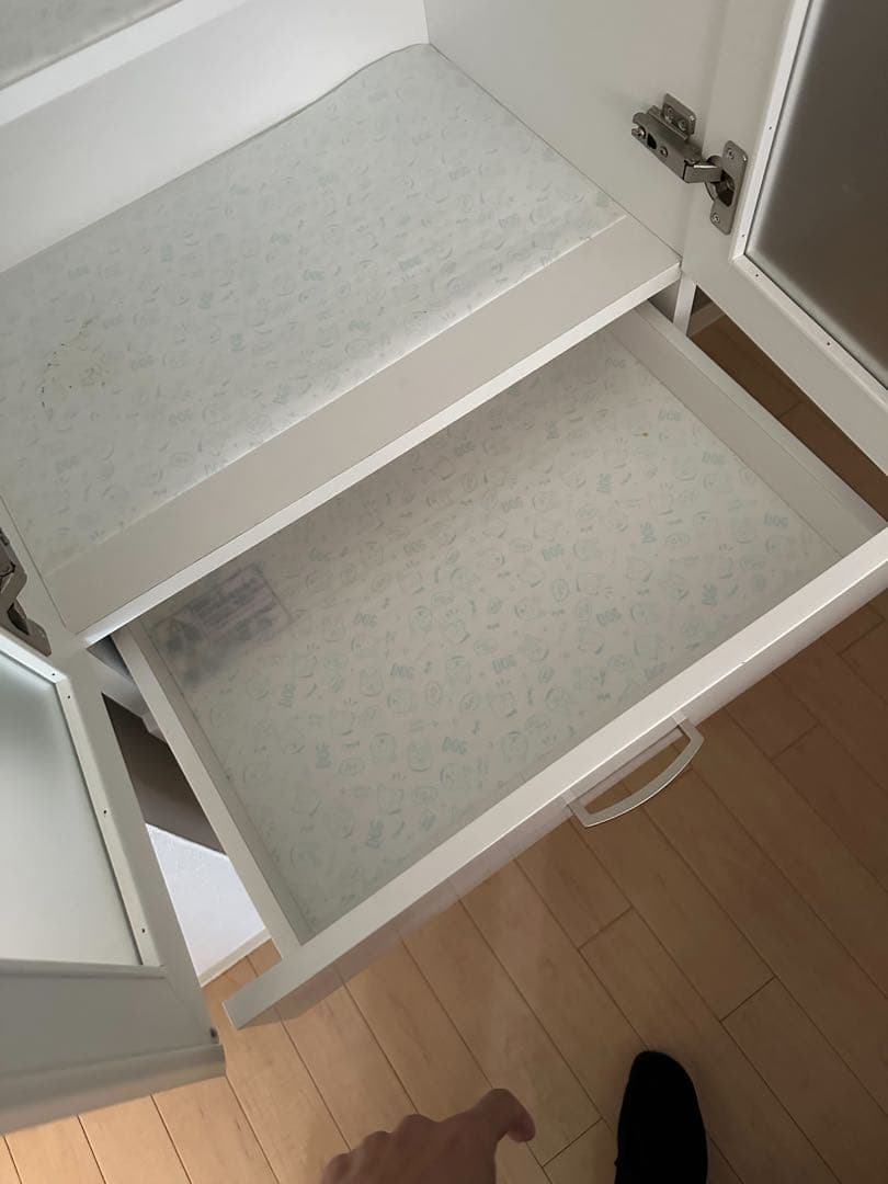 ニトリ ホワイト ガラス扉 食器棚 178cm