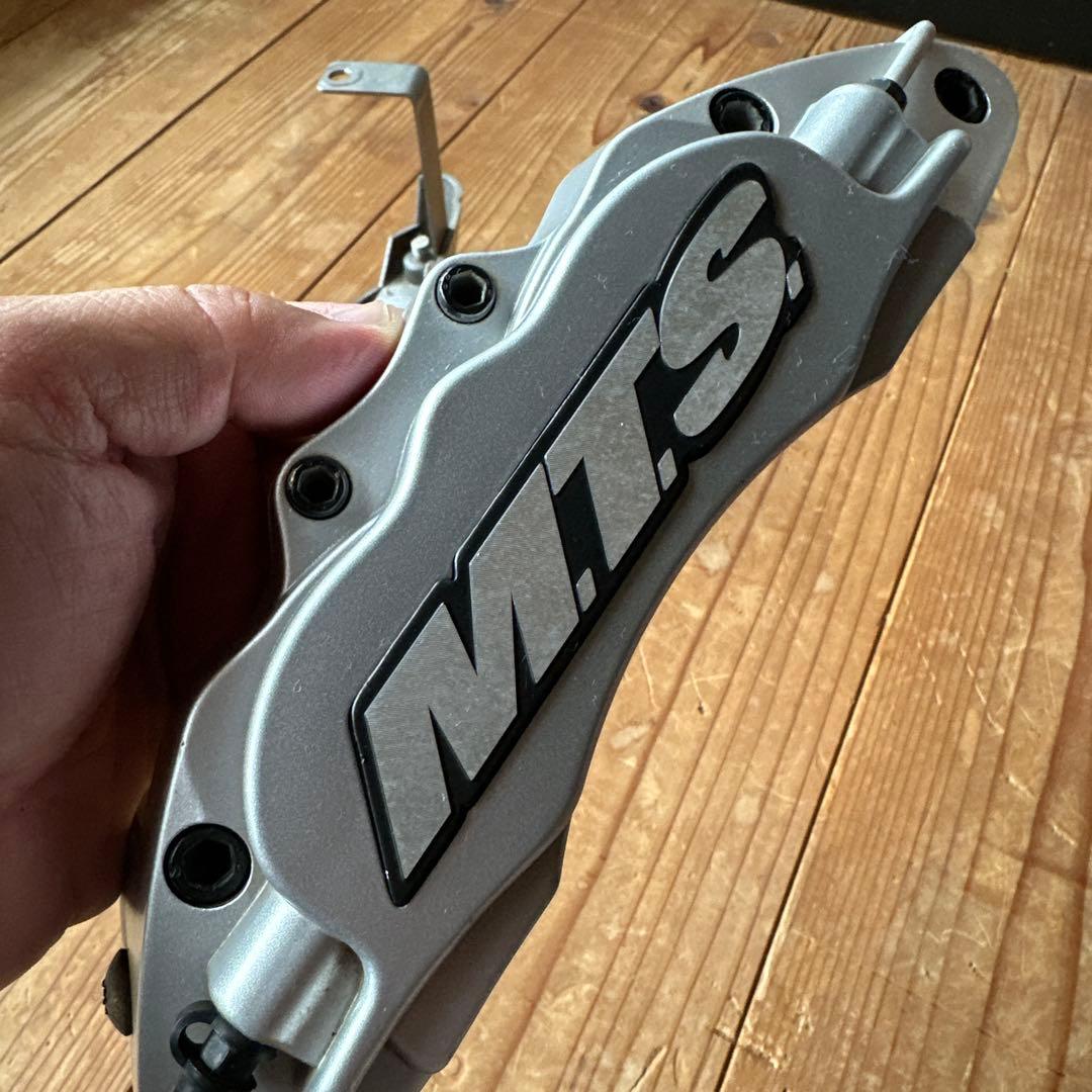 ⭐︎M.T.S. ブレーキキャリパーカバー　絶版品　ハイエース⭐︎