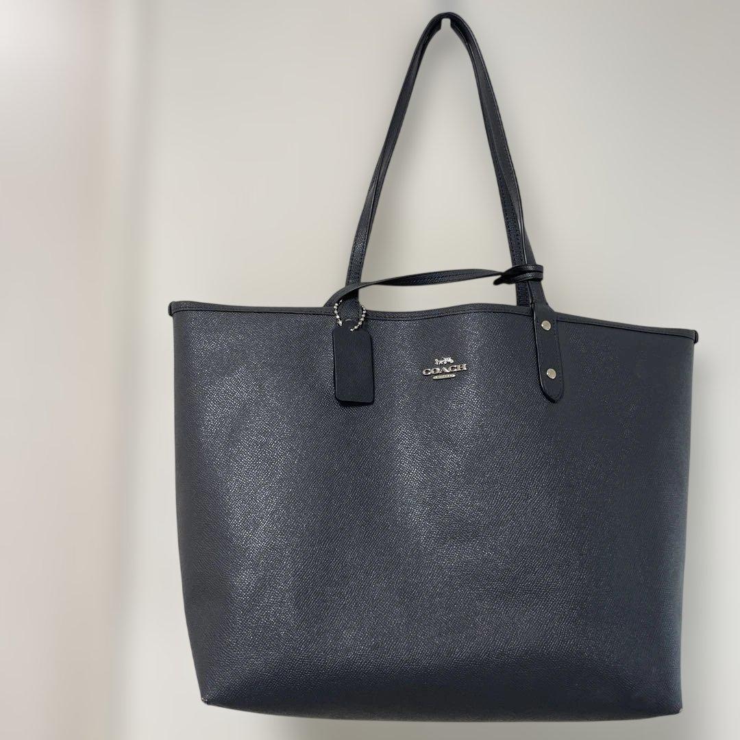 COACH 大容量　コーチ　トートバッグ　ブラック　美品　A4 ポーチ付き