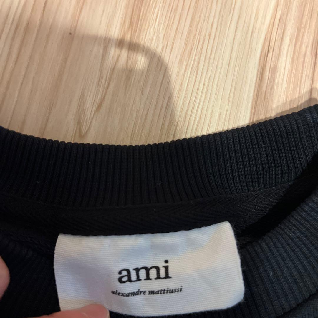 AMI ハートロゴ ブラックスウェット　トレーナー