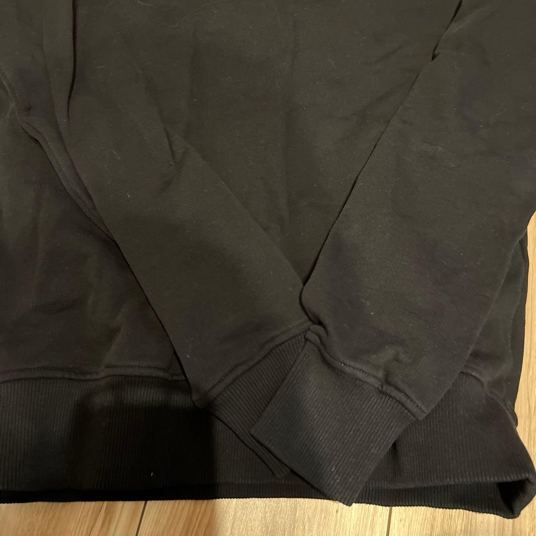 AMI ハートロゴ ブラックスウェット　トレーナー