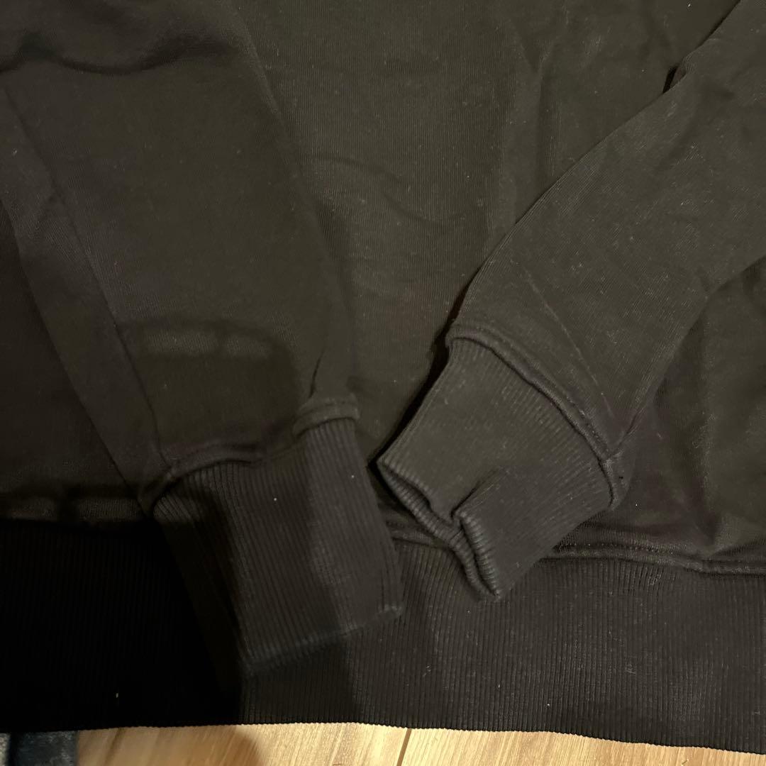 AMI ハートロゴ ブラックスウェット　トレーナー