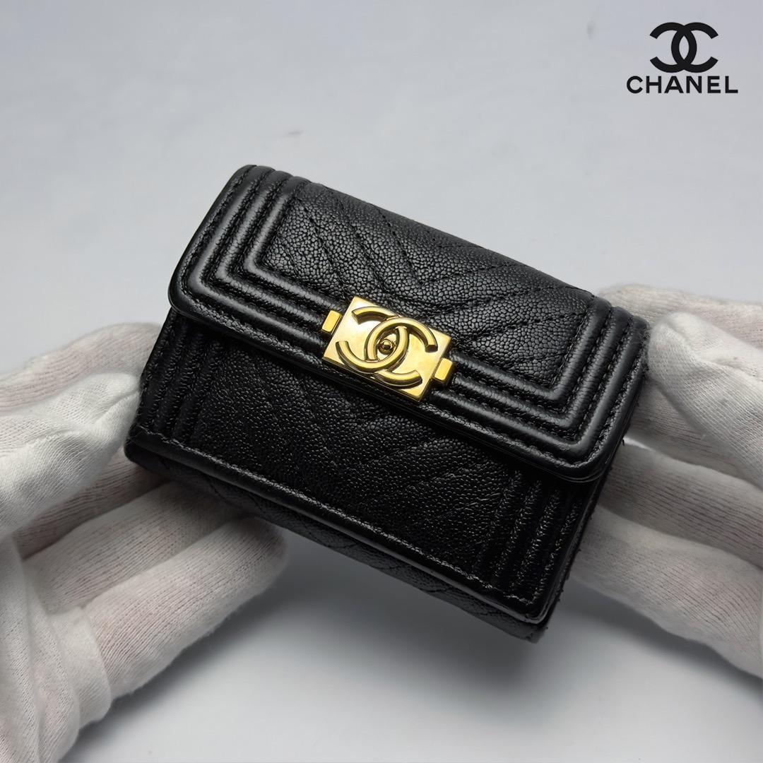 正規品　CHANEL ボーイシャネル　ジェブロン　Wホック　三つ折り財布