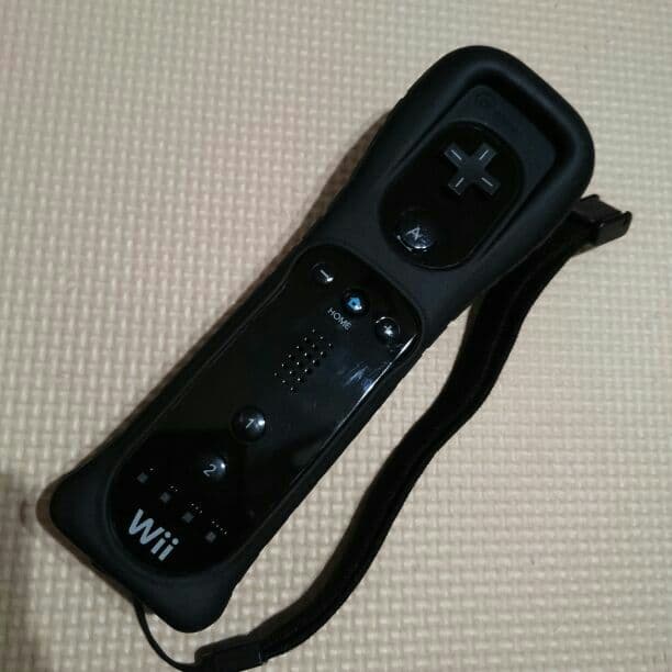 Wii ジャケット付きリモコン 黒 ブラック セット