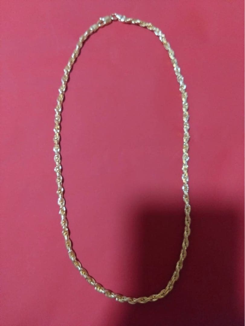 お*ん様 刻印あり　遺品整理　ネックレス　素材不明　磁気反応なし　13g