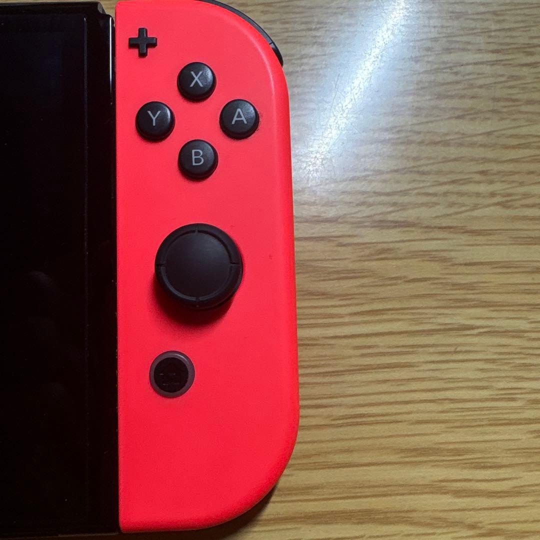 Nintendo Switch 本体 青と赤のJoy-Con 周辺機器カセット8